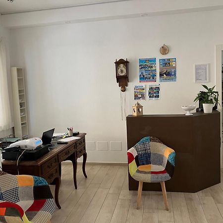 רימיני Hotel Bed And Book מראה חיצוני תמונה