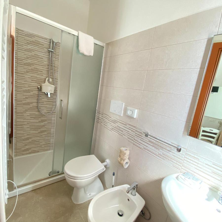 רימיני Hotel Bed And Book מראה חיצוני תמונה