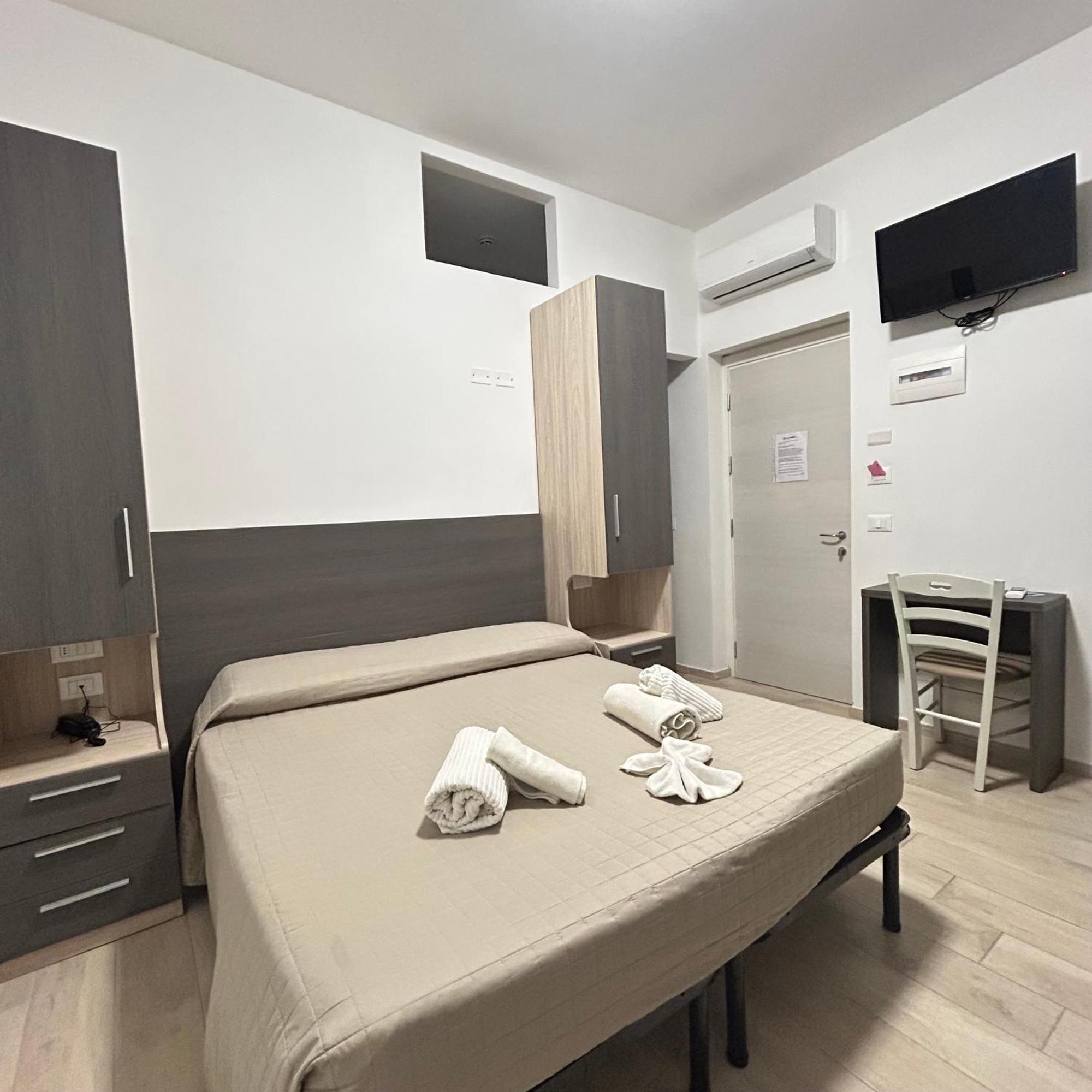 רימיני Hotel Bed And Book מראה חיצוני תמונה